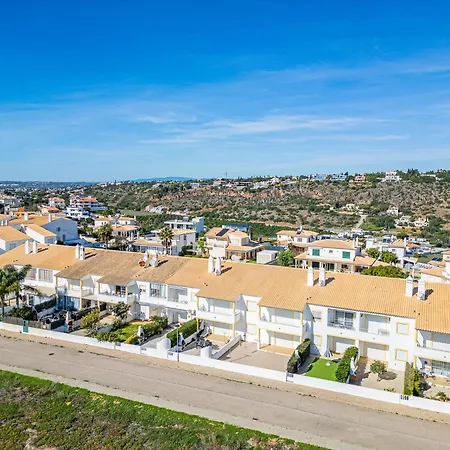 Ocean View Apartment *