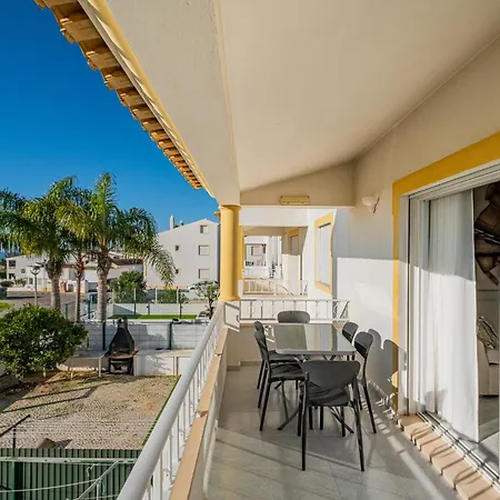 Ocean View Apartament *